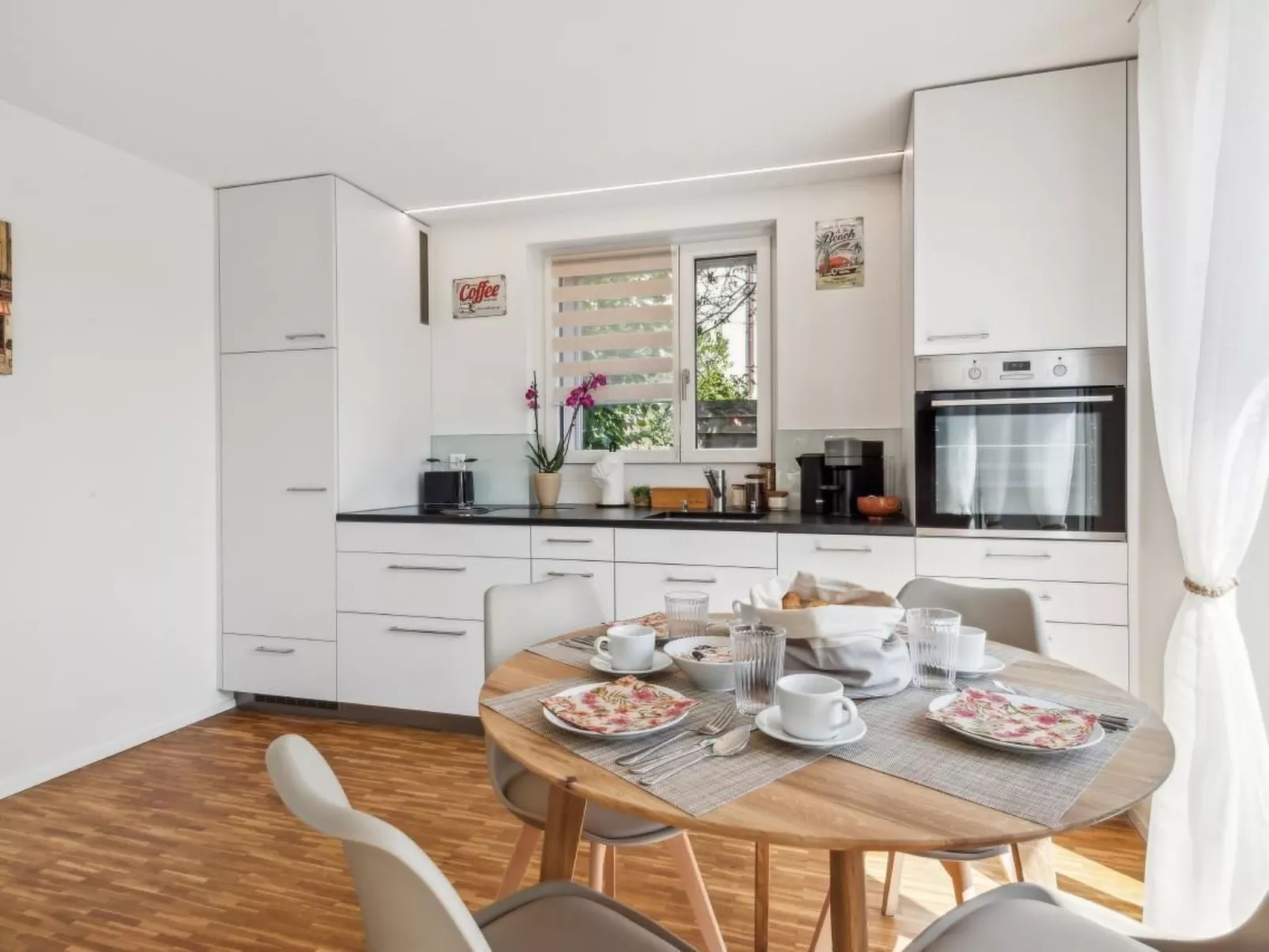 Aare View Apartment - Image-tags.info