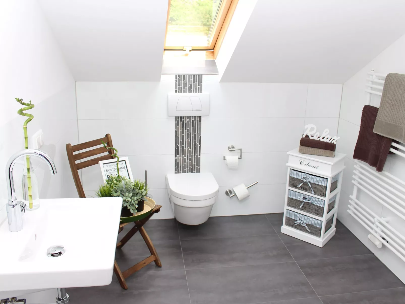 Nettes Ferienhaus in Hemfurth-Edersee mit Großer Terrasse - Image-tags.info