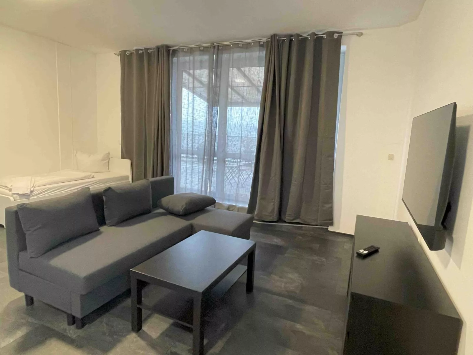 R111 - Image-tags.info