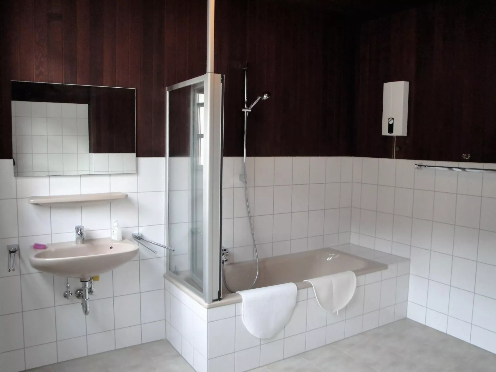 Wohnung in einem historischen Gebäude mit Balkon und Blick auf die Mosel - Image-tags.info