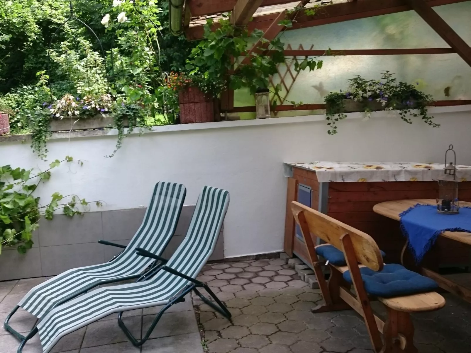 Komfortables Ferienhaus mit Garten und Parkplatz in unmittelbarer Nähe zum Stad - Image-tags.info