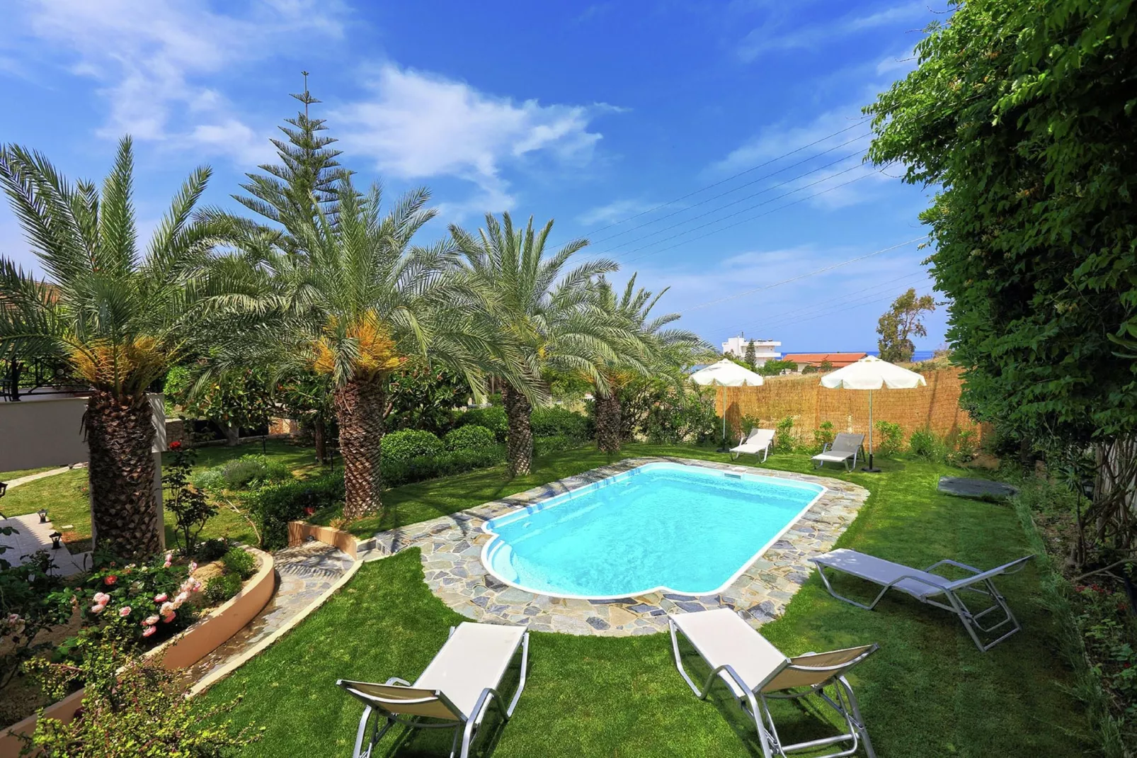 Villa Karteros-Zwembad