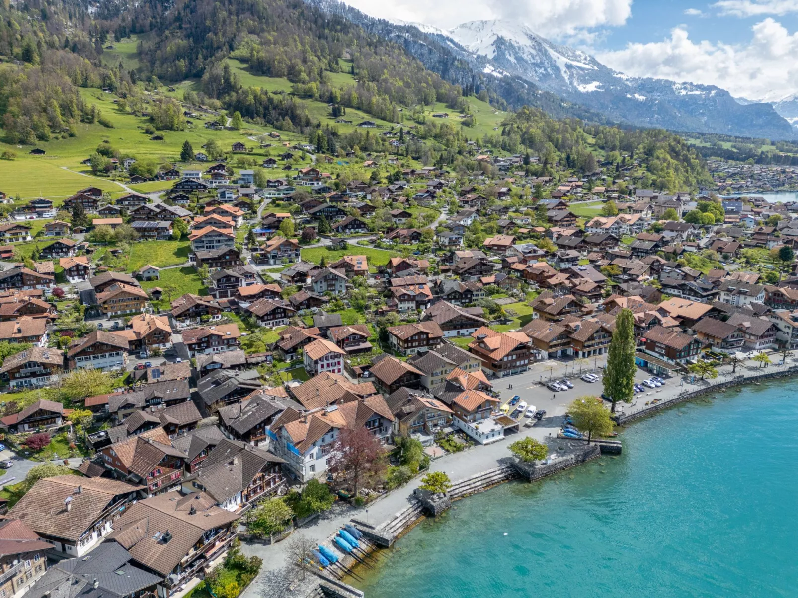 StayBrienz Apartment - Image-tags.info