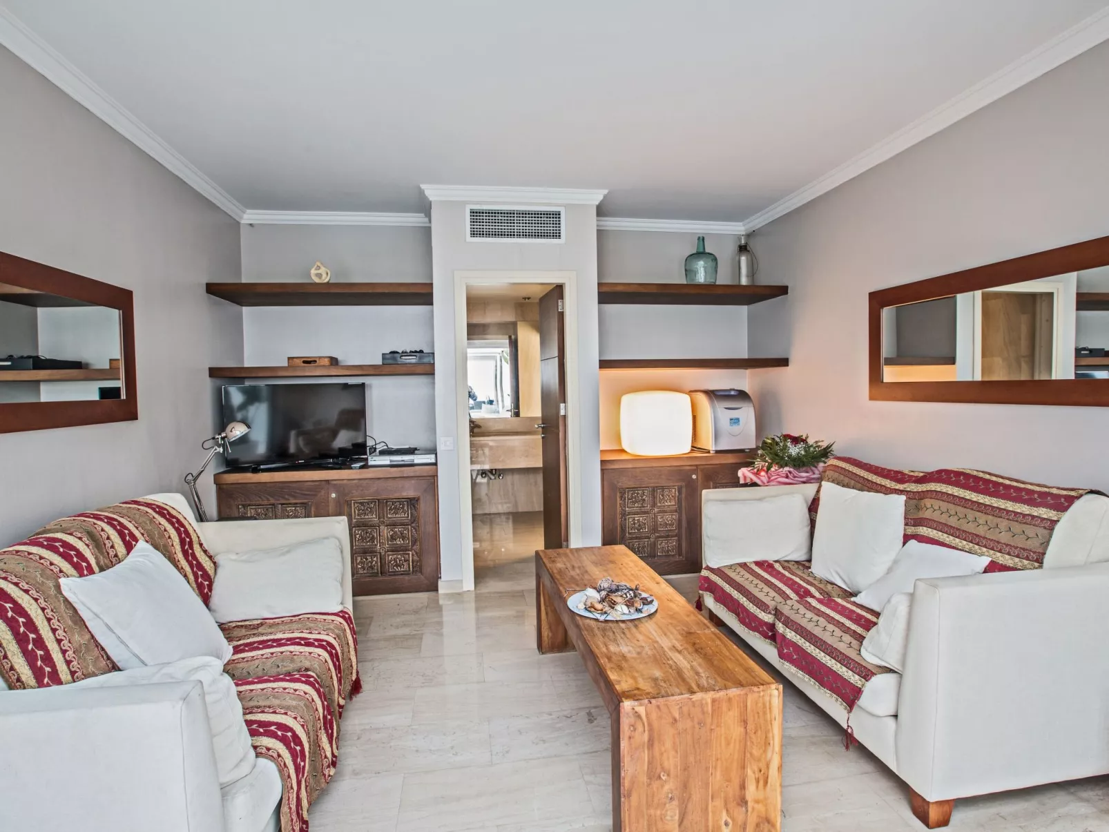 Geräumige Ferienvilla mit atemberaubendem Ausblick - Image-tags.info