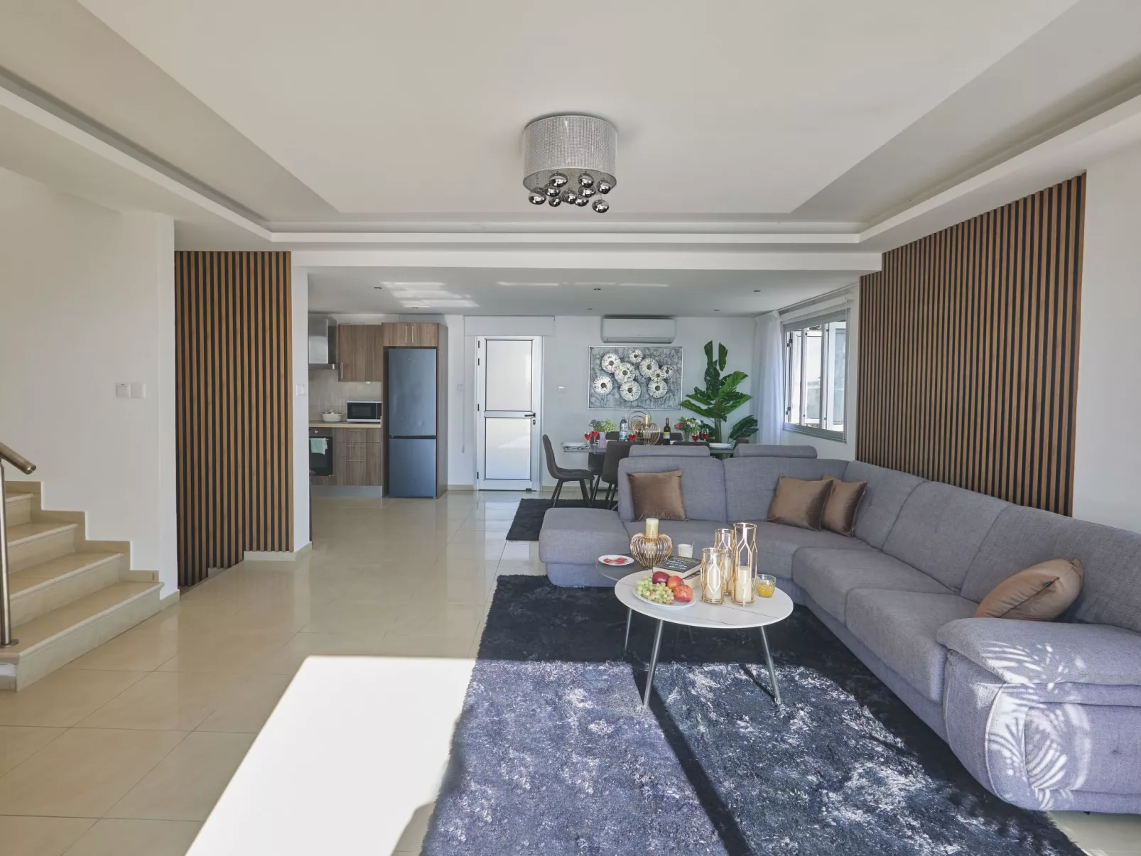 Moderne, geräumige Ferienvilla - Image-tags.info