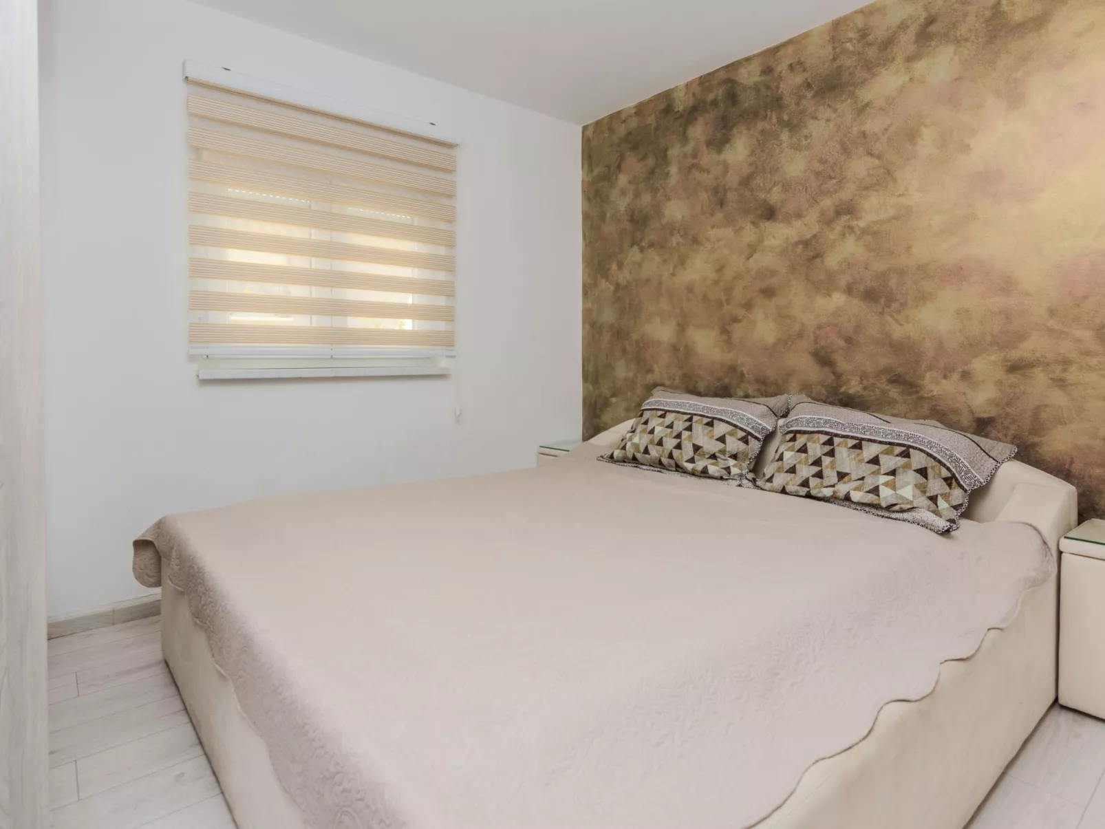 Apartment Lucica 1 - Image-tags.info