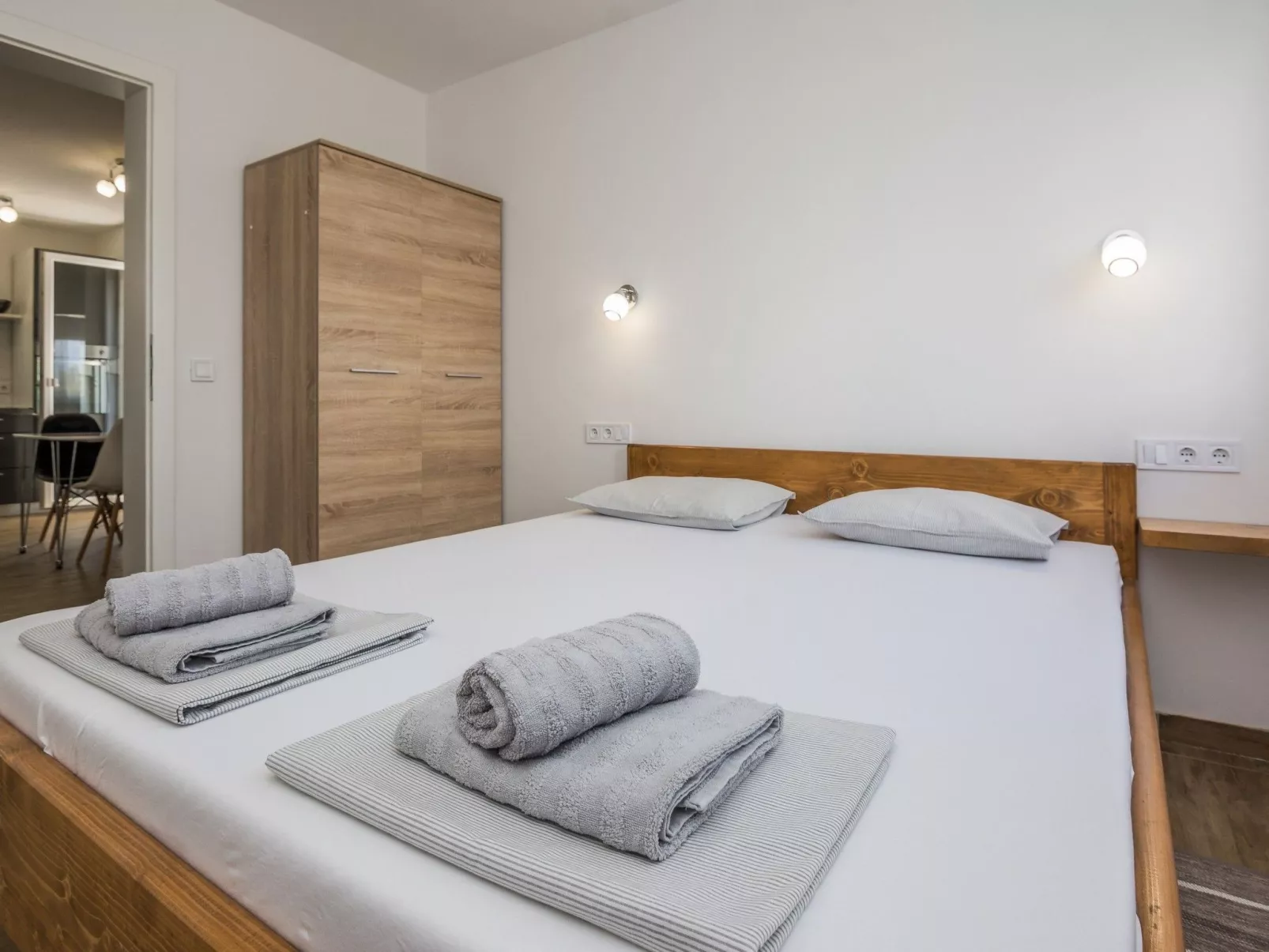 Apartment Pejakovic 4 - Image-tags.info