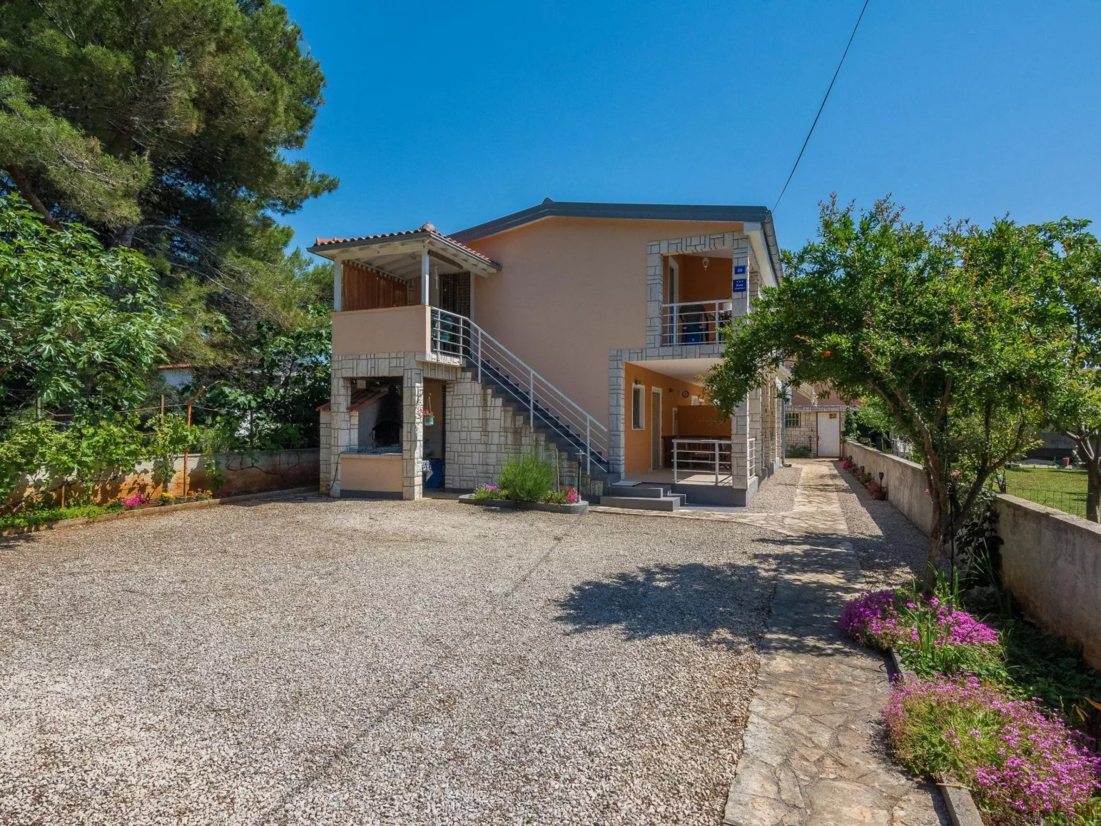 Apartment Horvatic 1 - Image-tags.info