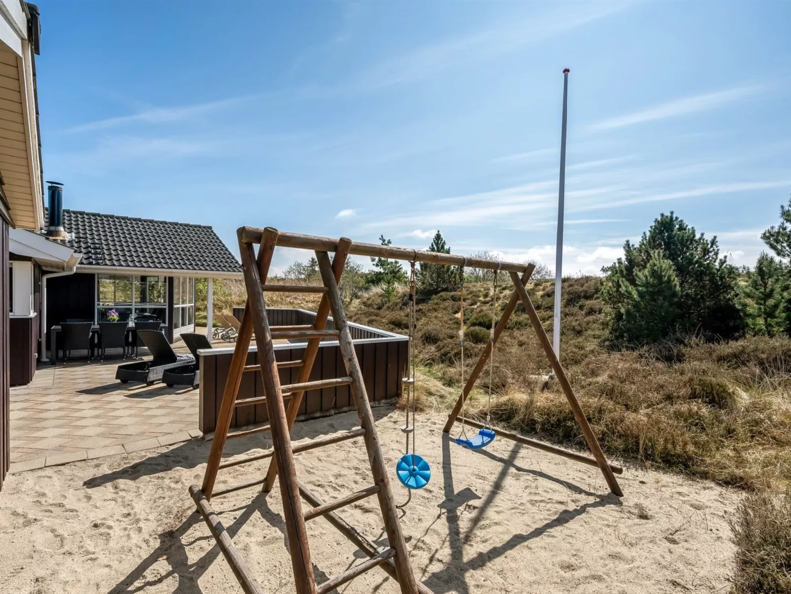 "Arine" - 700m to the fjord - Buiten