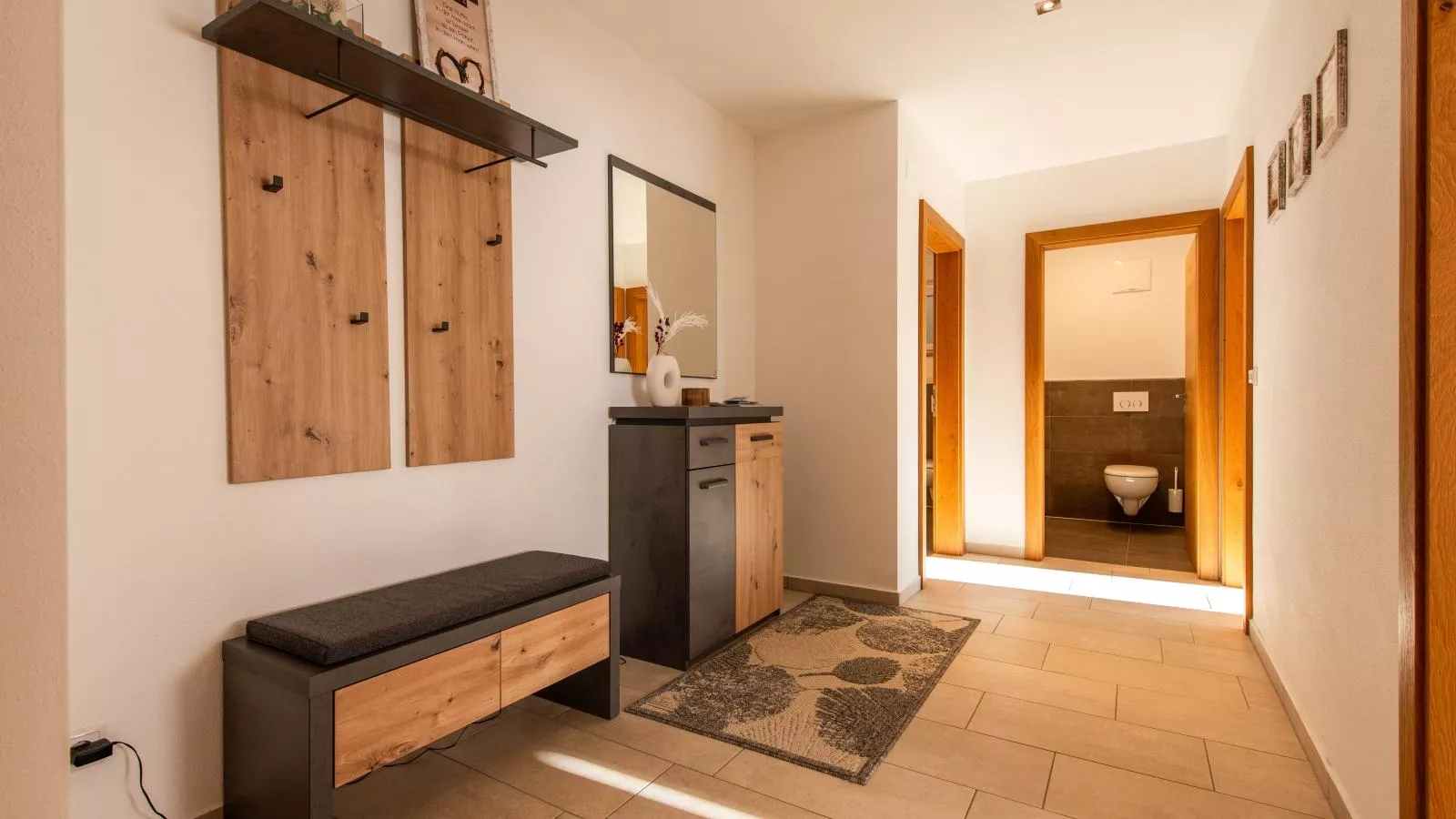 Mountain Apartment - Overloop