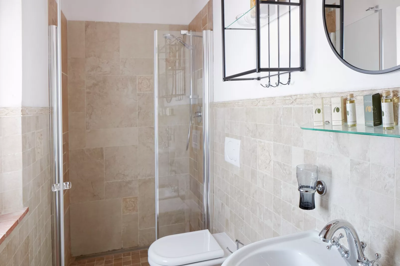 Villa  Le Trappoline-Badkamer