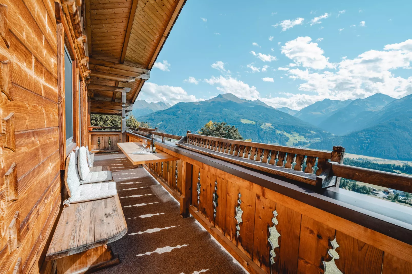 Motzerngut-Terrasbalkon