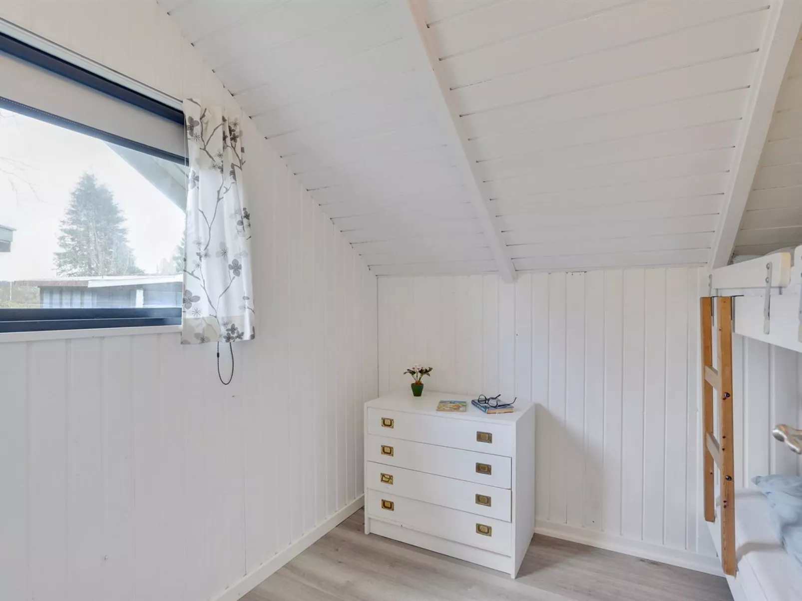 "Roderich" - 400m from the sea - Binnen