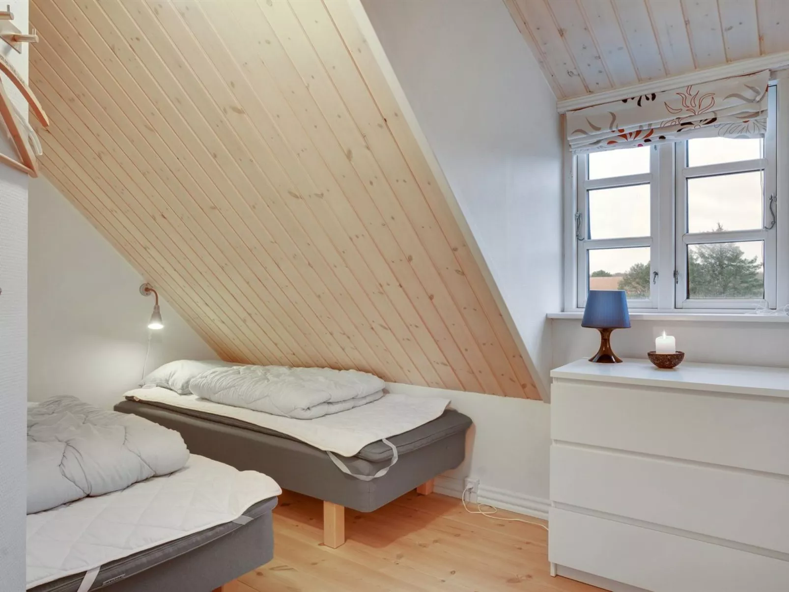 "Aagot" - 850m from the sea - Binnen