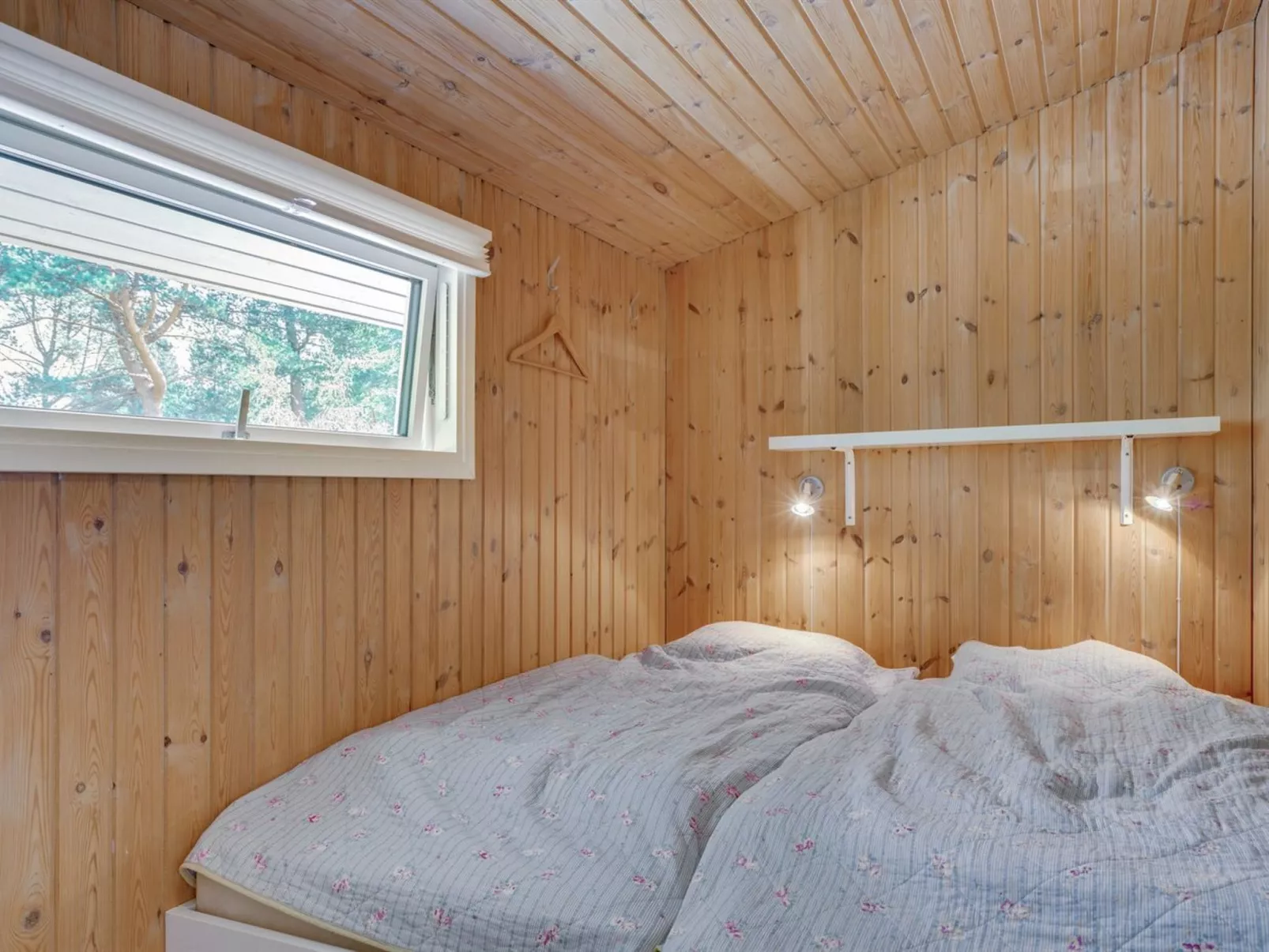 "Adelisa" - 600m from the sea-Binnen