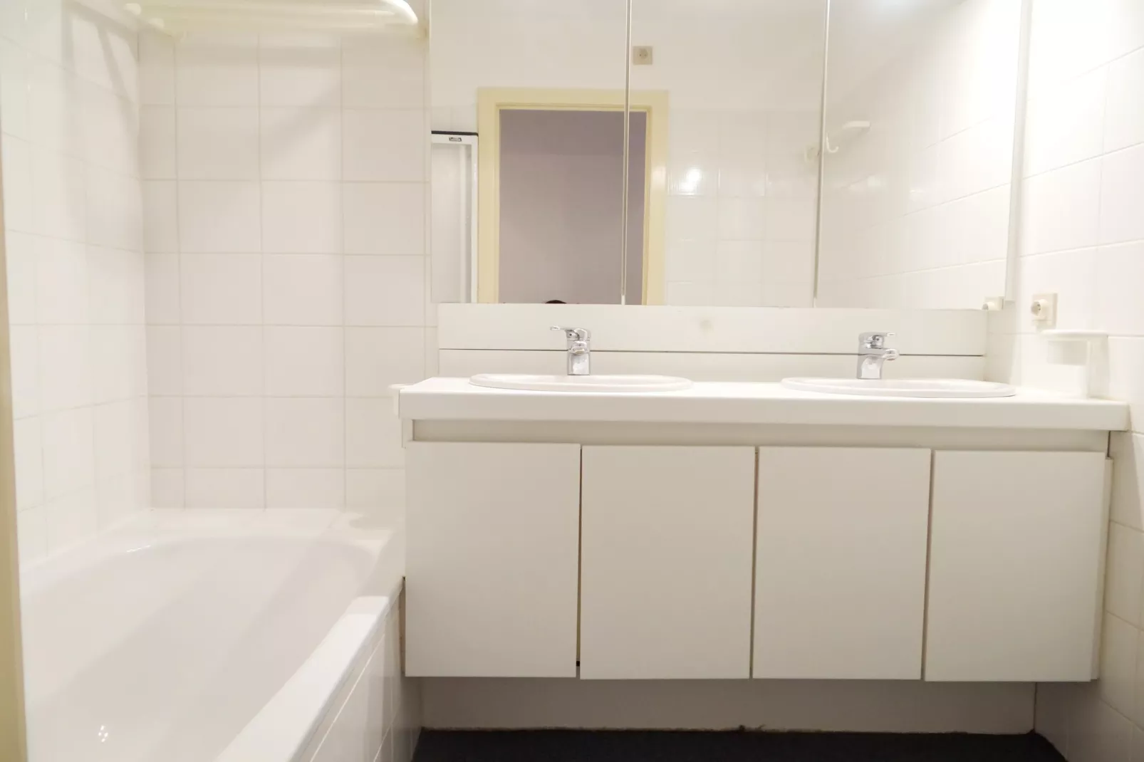 DE BRANDING 601-Badkamer