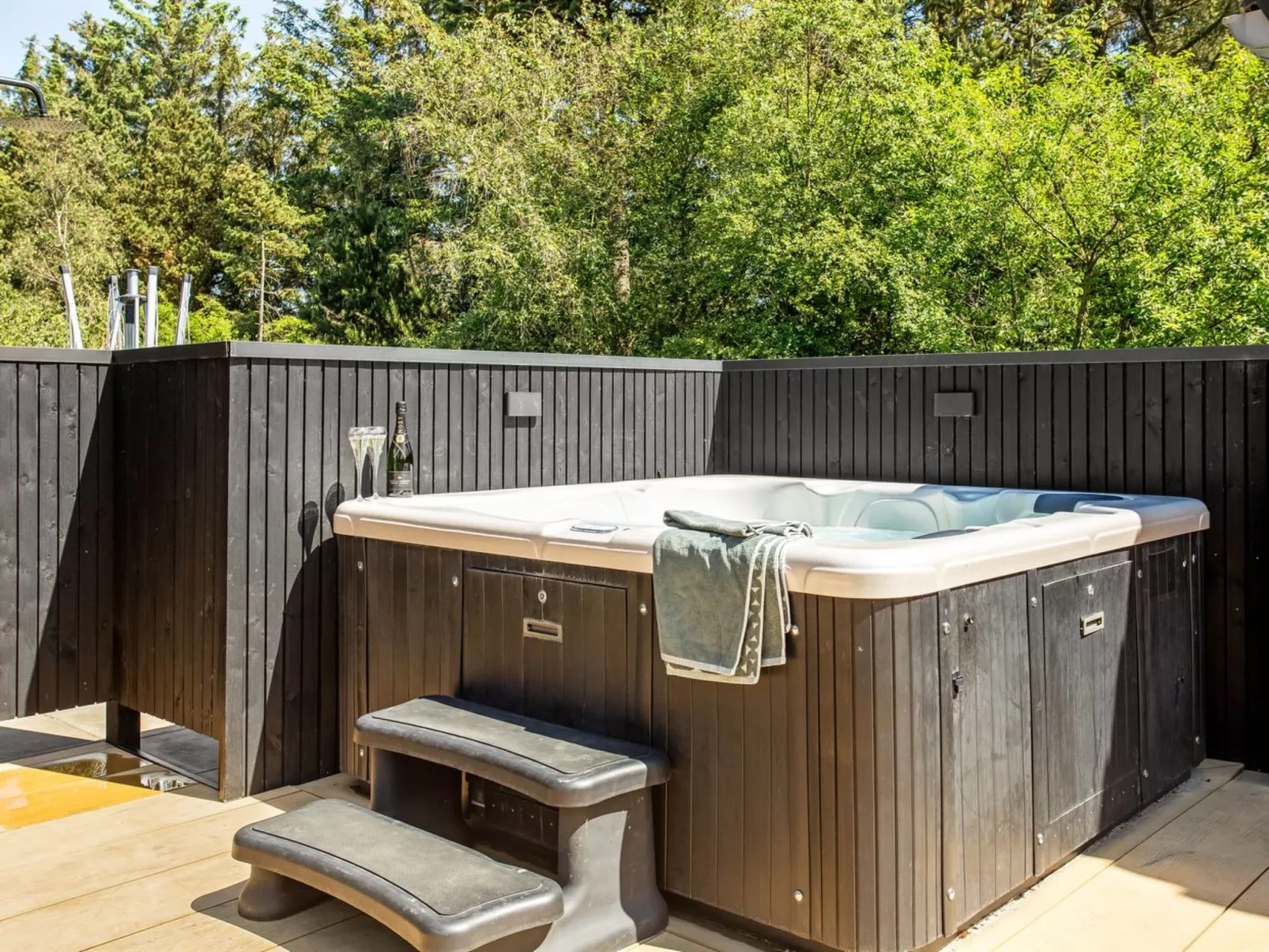 "Menja" - 1.4km from the sea-Binnen