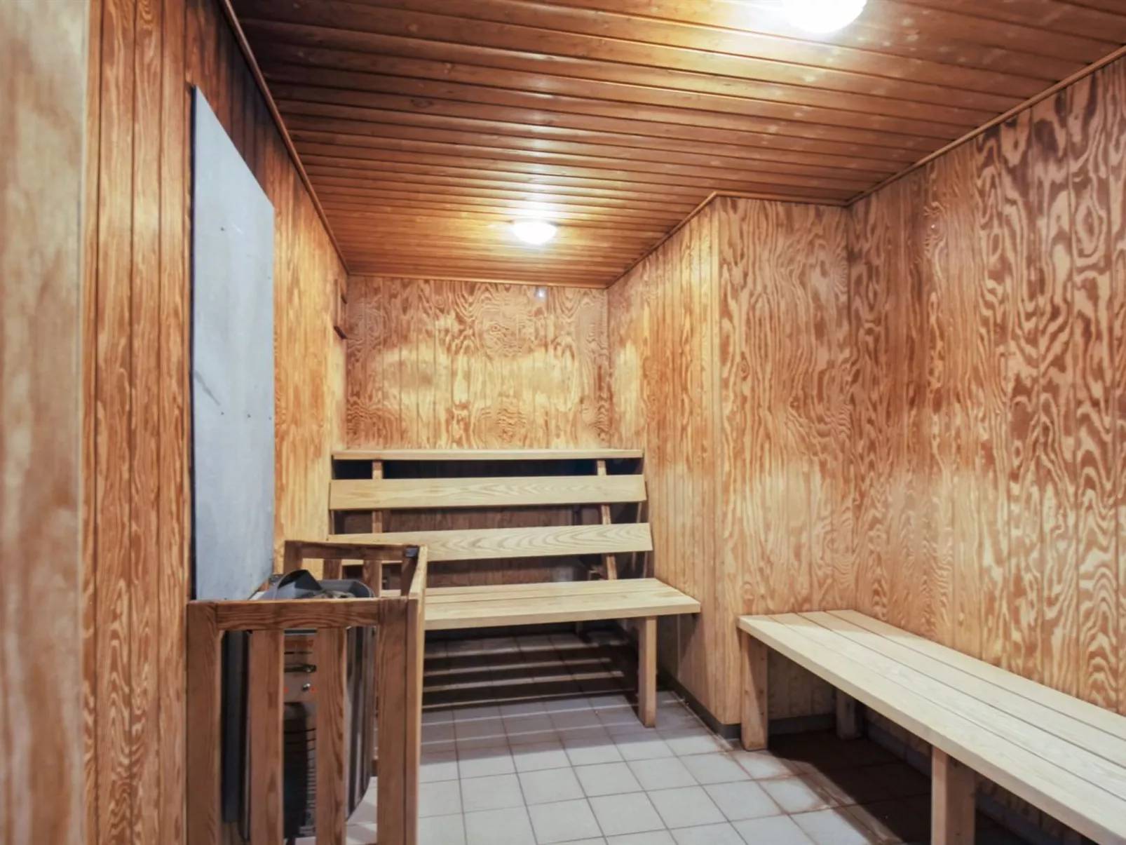 "Brynhild" - 50m from the sea - Binnen