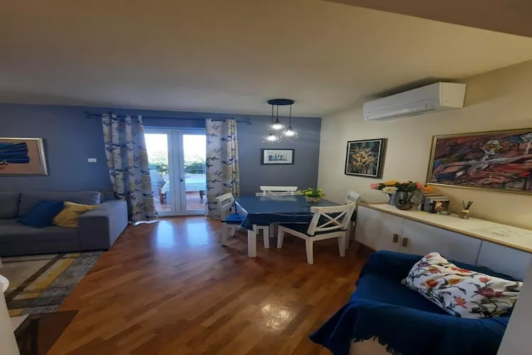 Premium apartment Sunny-Eetkamer