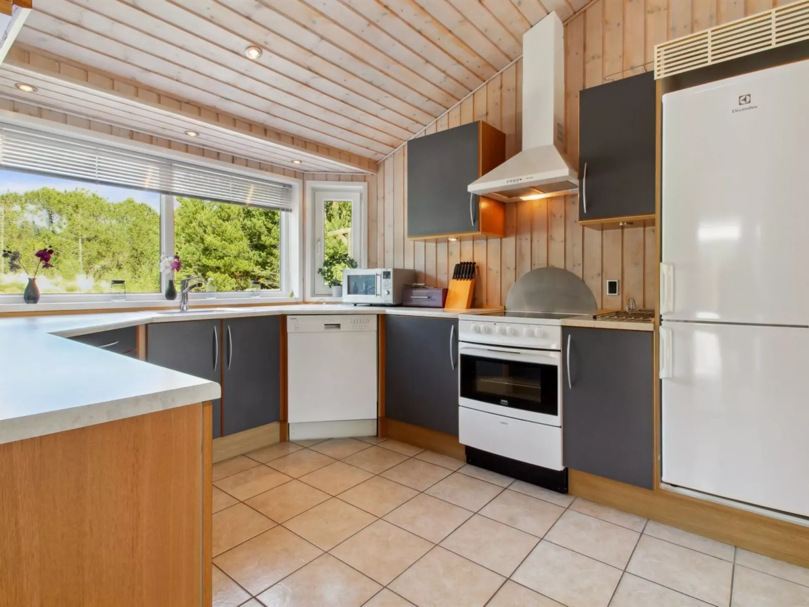 "Kiowa" - 4km from the sea-Binnen