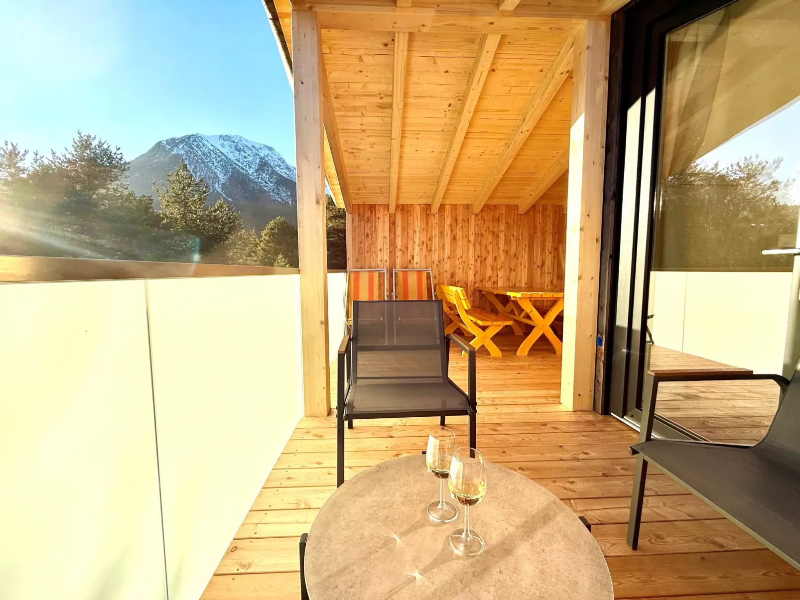 SKYLIGHT Chalet-Buiten