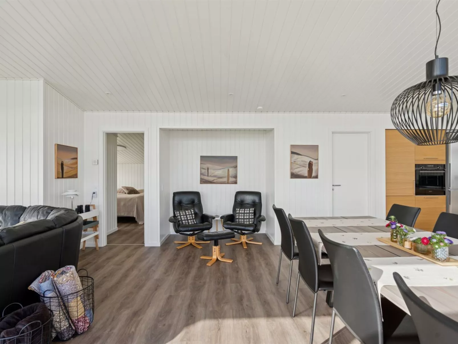 "Eljas" - 10m from the sea-Binnen