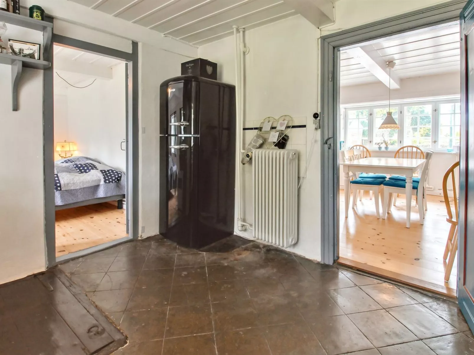 "Bedine" - 10km from the sea-Binnen