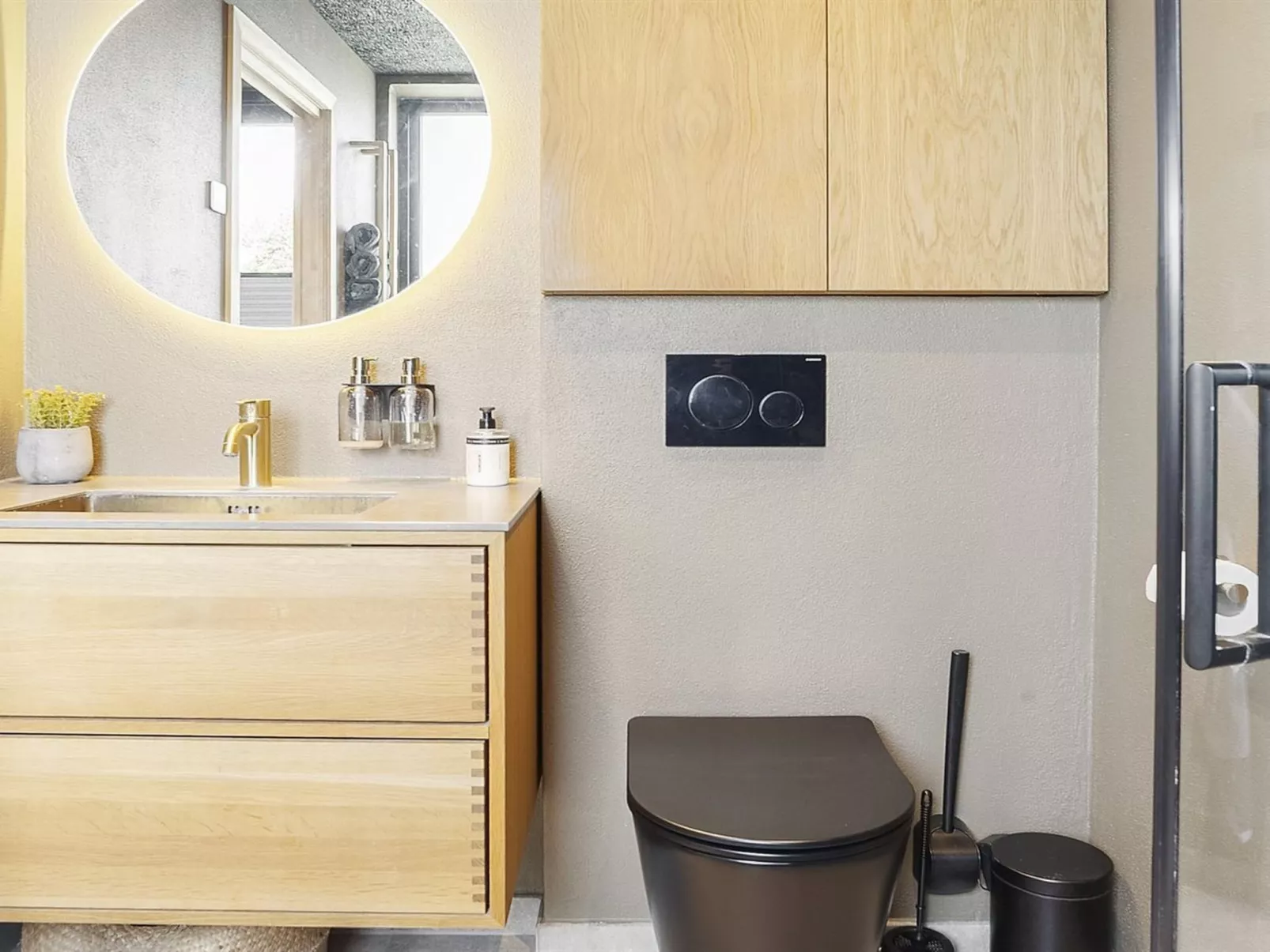 "Greta" - 125m from the sea-Binnen