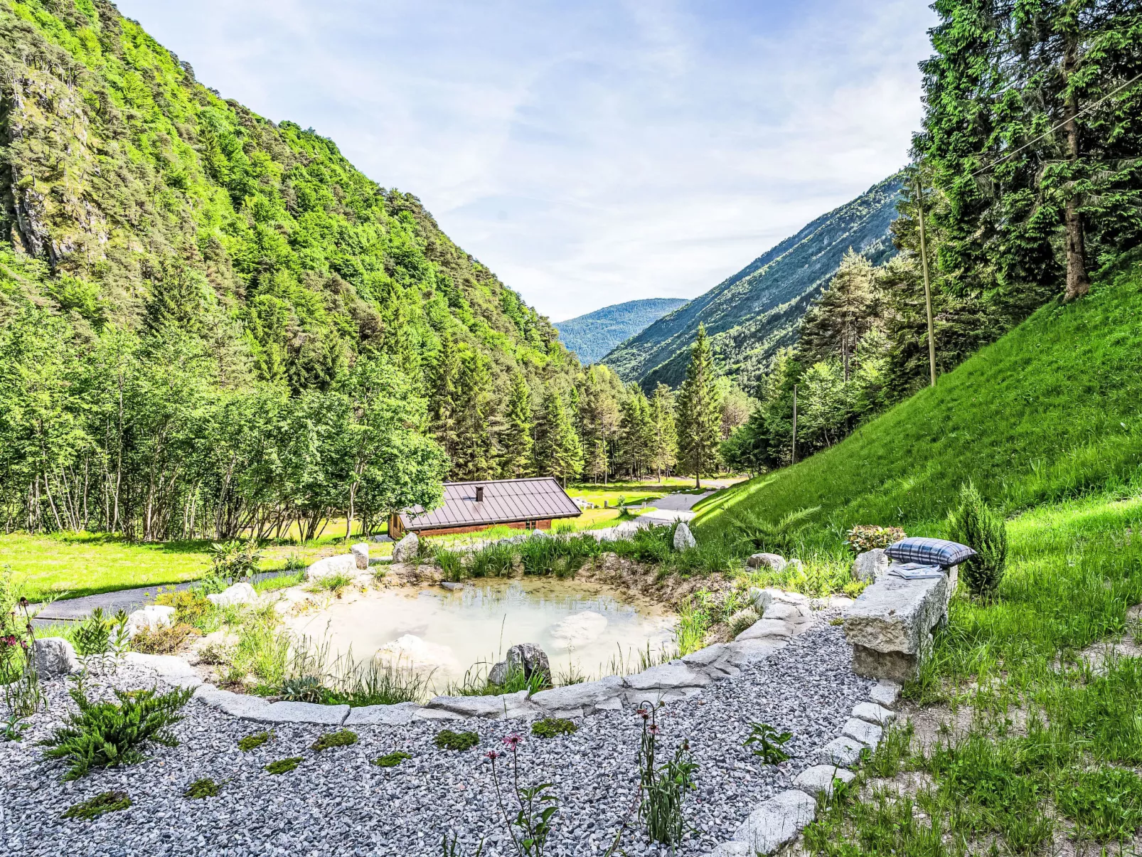 La Granda e la Piciola-Buiten