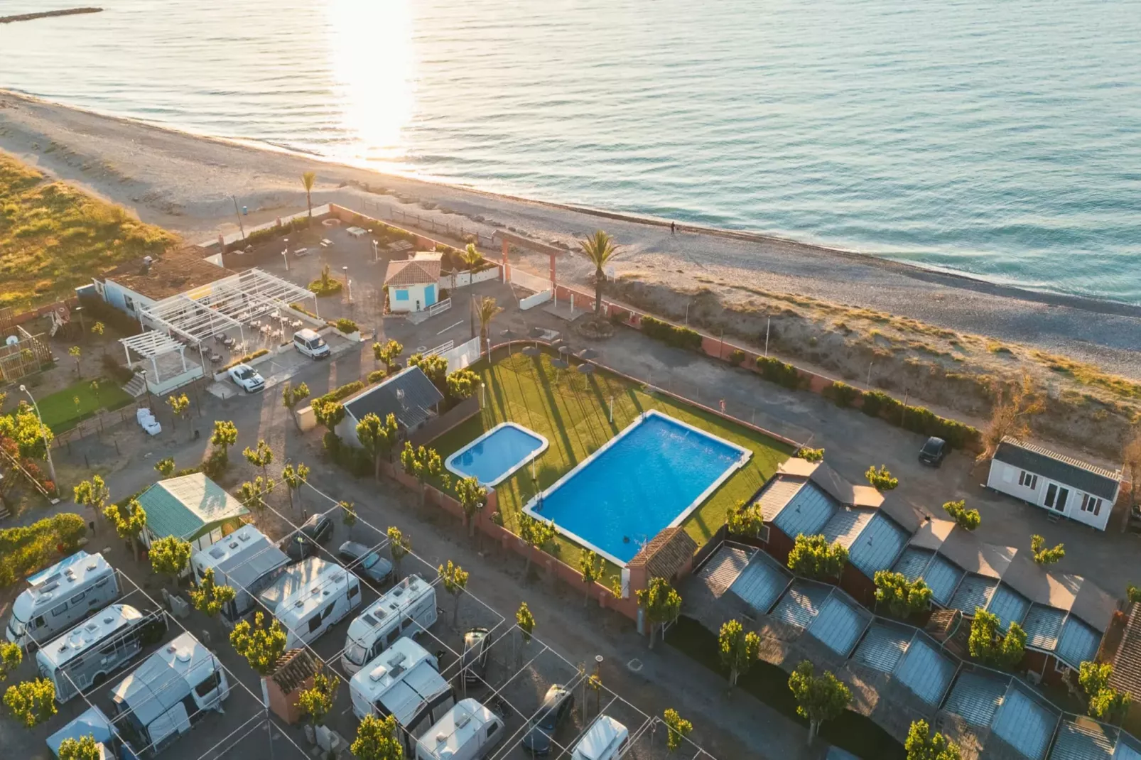 HOLA CAMP CHILCHES-Comfort 4-Gebieden zomer 5km