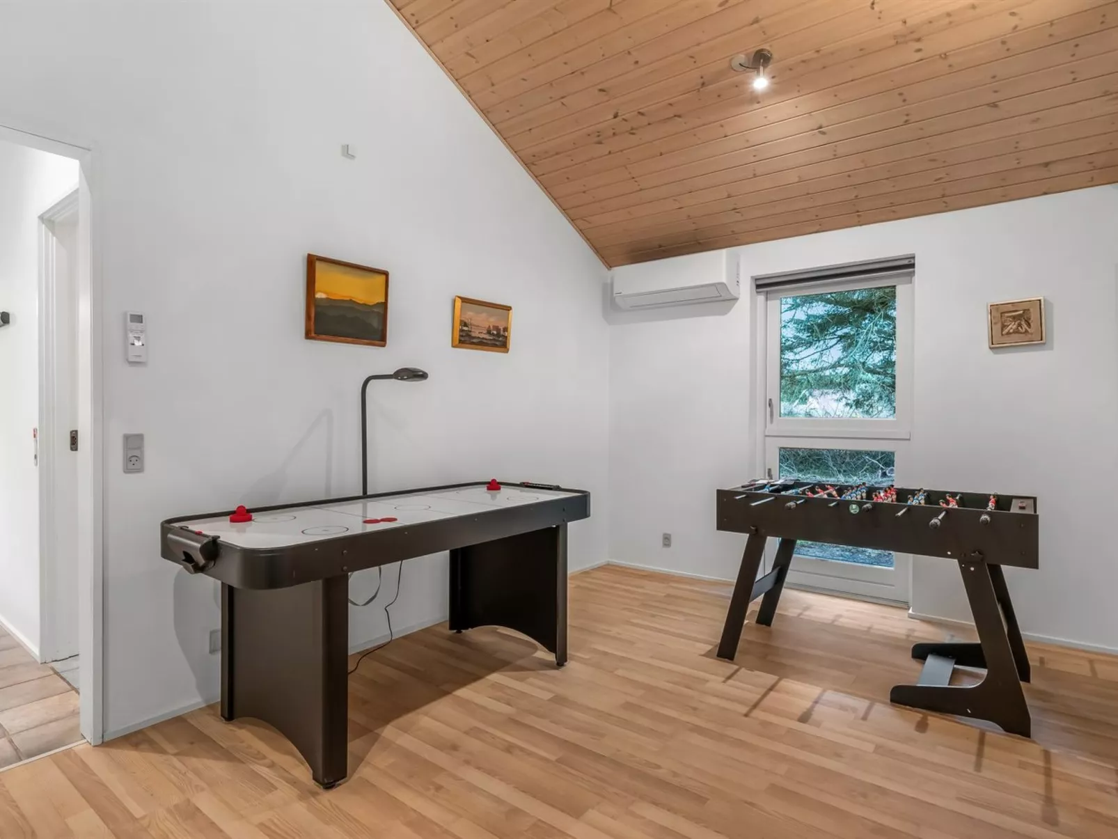 "Nele" - 1.4km from the sea-Binnen