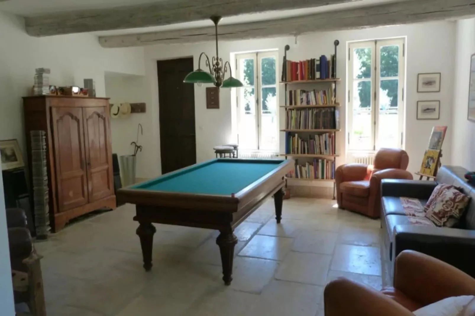 Villa provencale pour les amoureux de la nature en Lubéron-Woonkamer