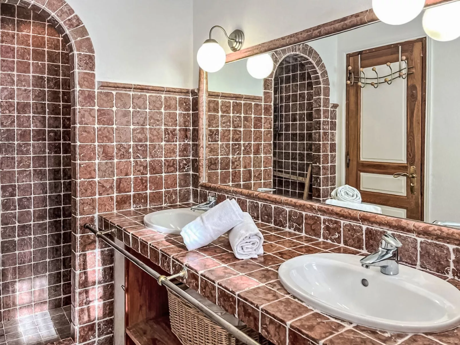 Le Grand Pin - Binnen