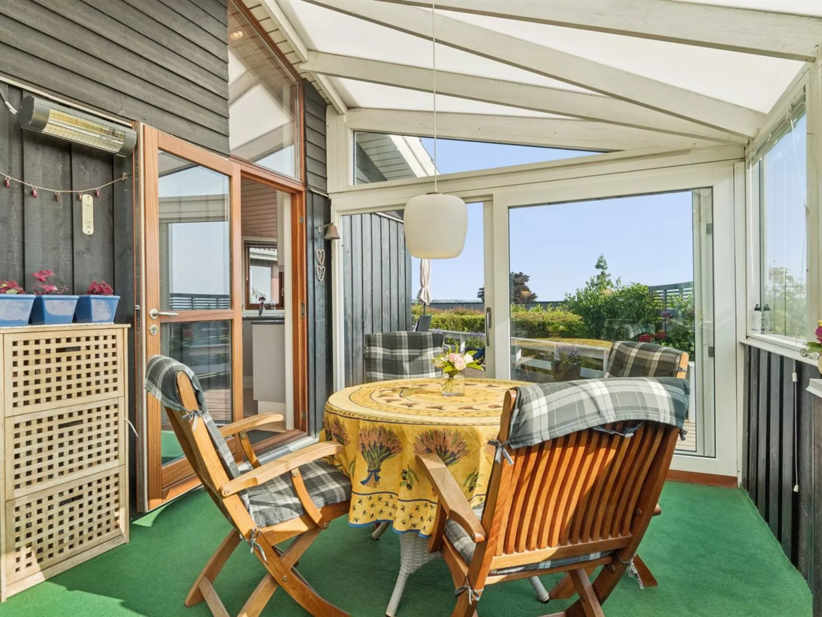 "Viggo" - 200m from the sea-Binnen