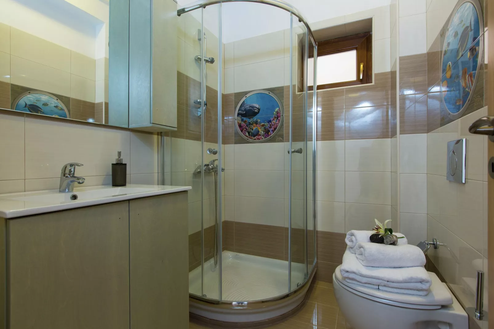 Petro Kampos Villa 1-Badkamer