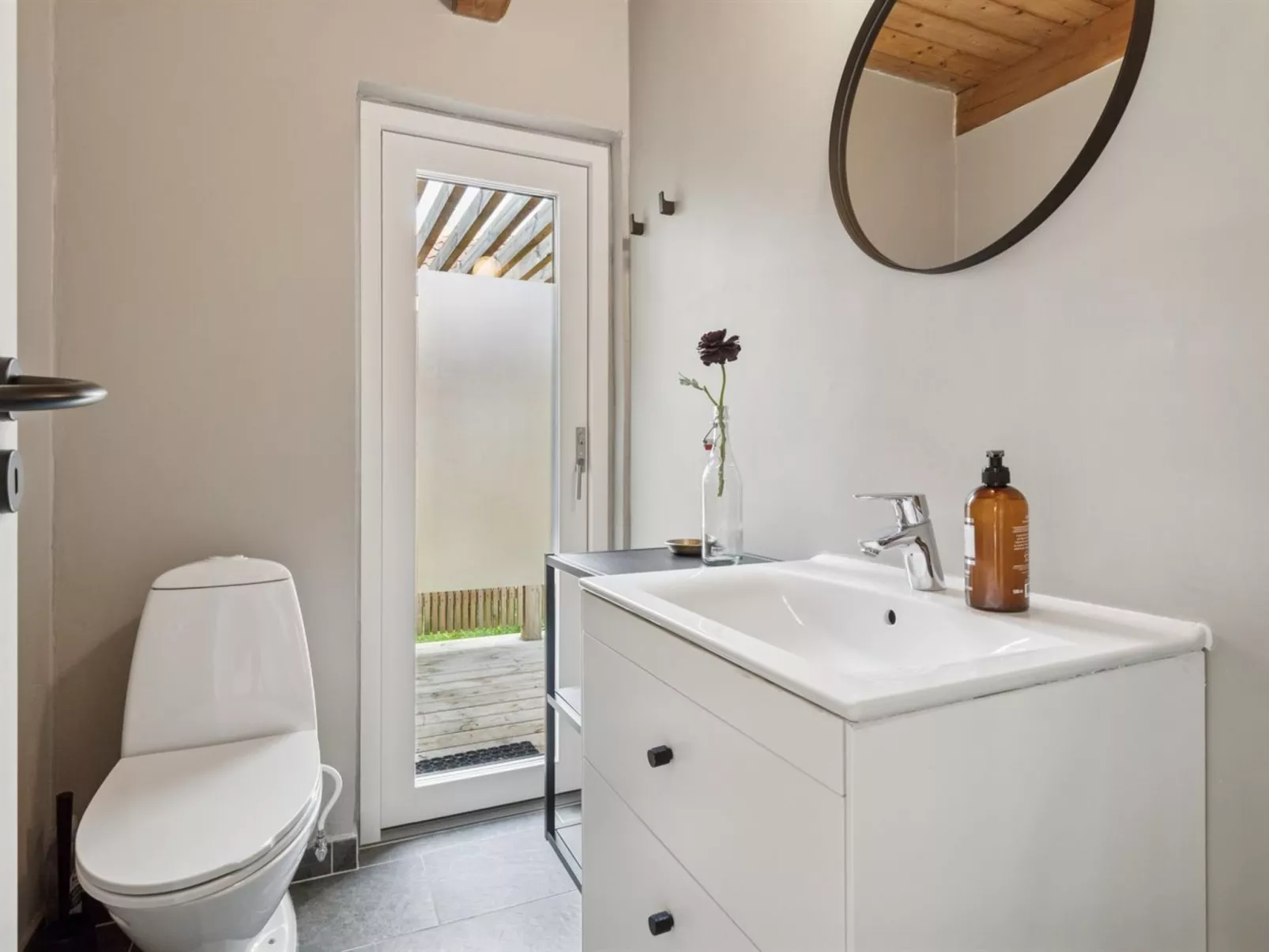 "Bedrija" - 200m from the sea - Binnen