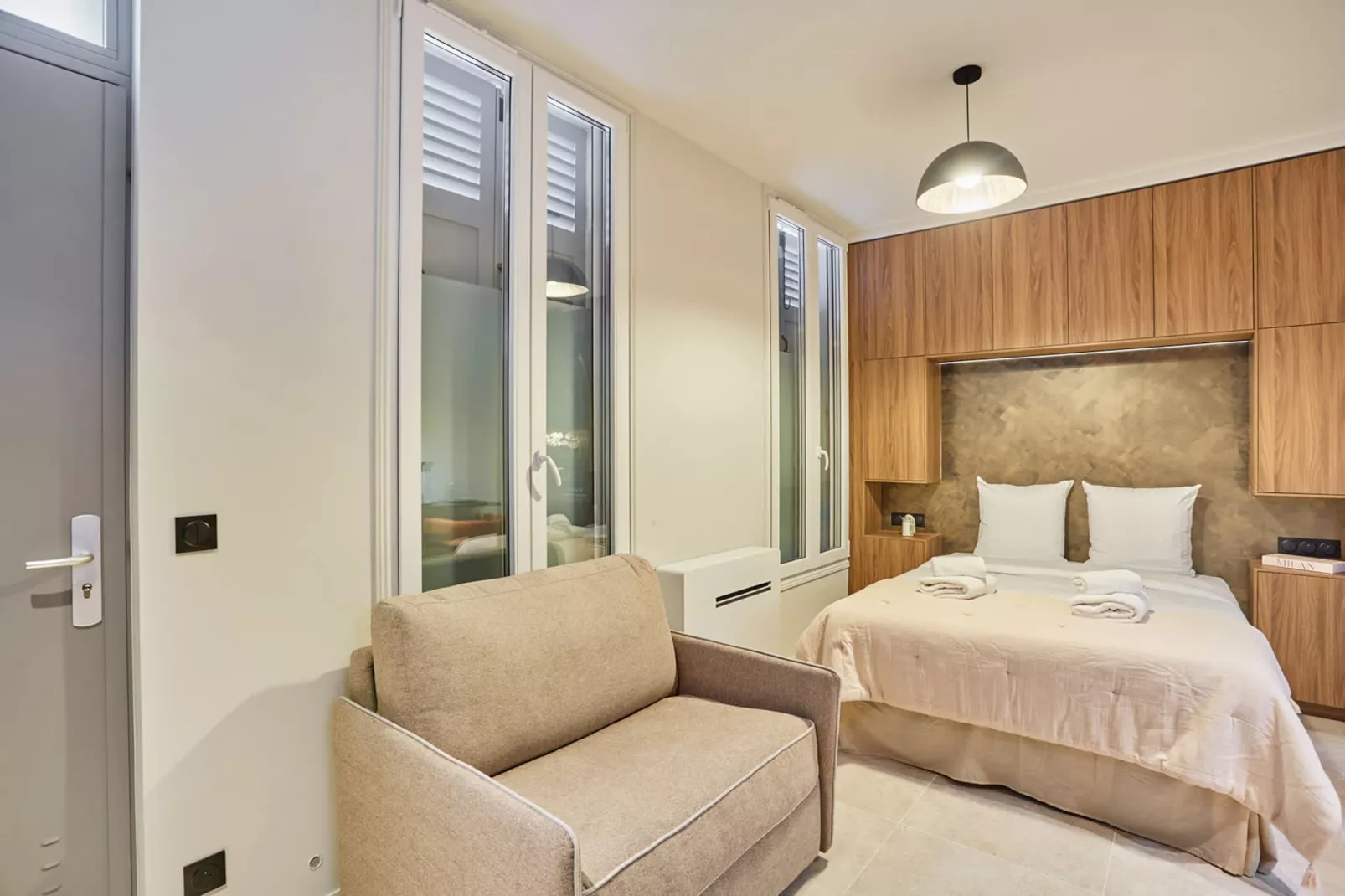 VINCENNES-Niet-getagd