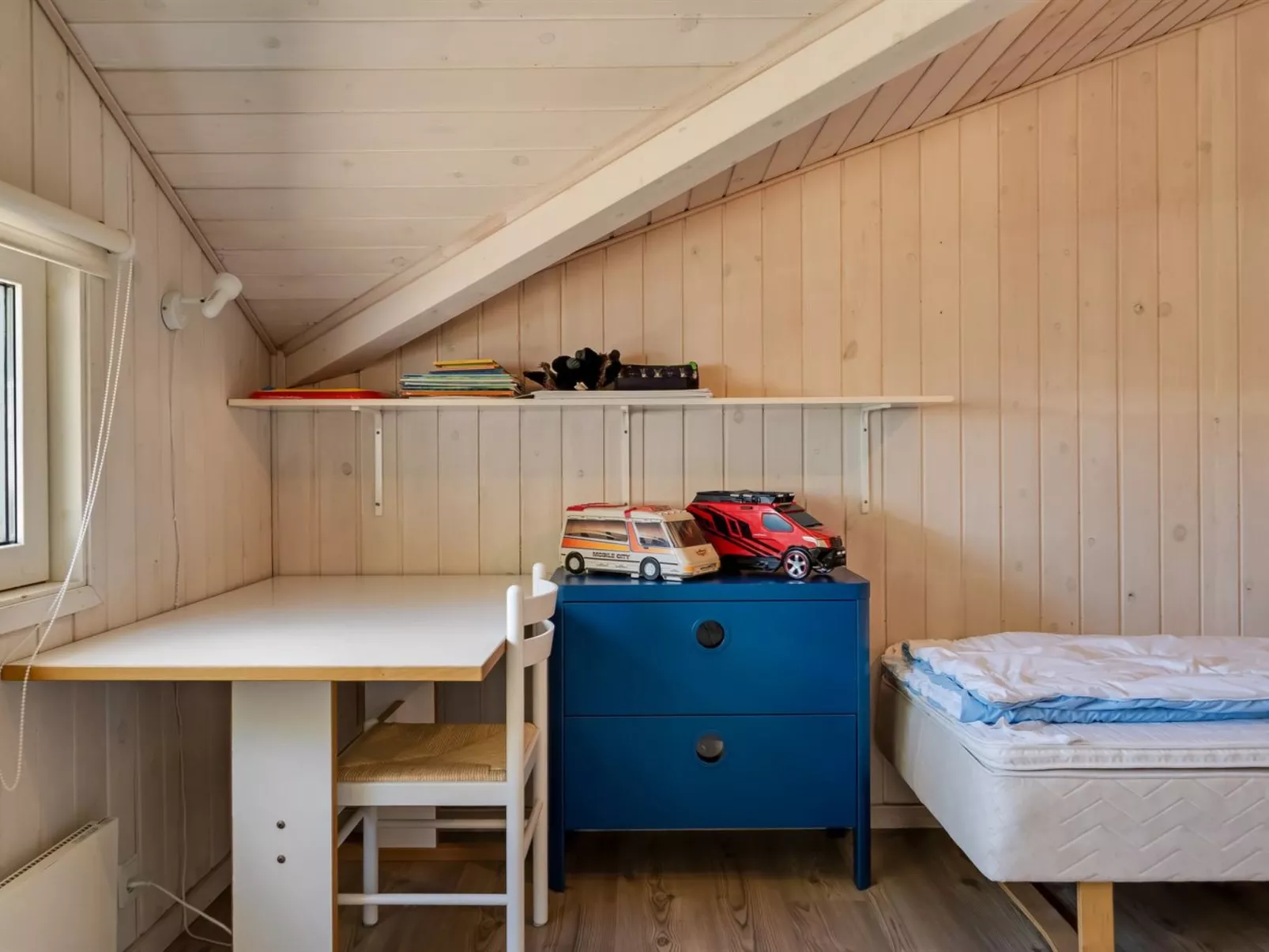 "Annvy" - 875m from the sea - Binnen