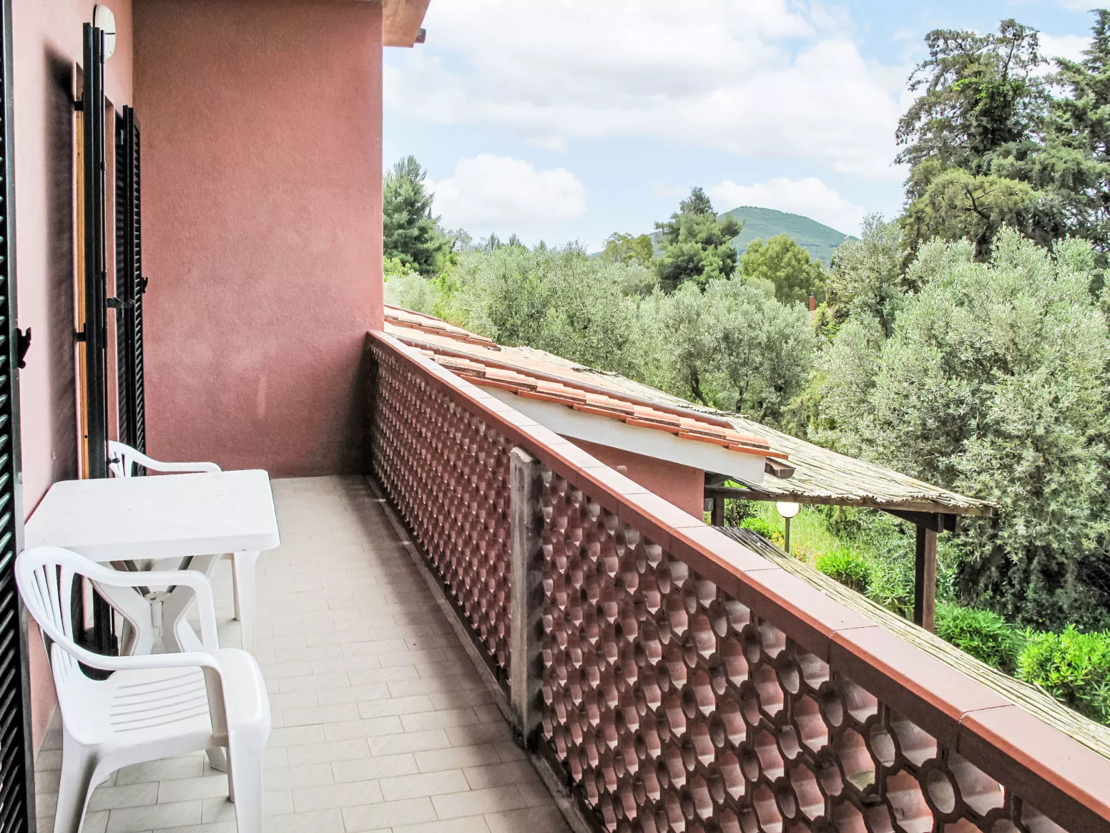 Elbamar Lacona 1 - Buiten