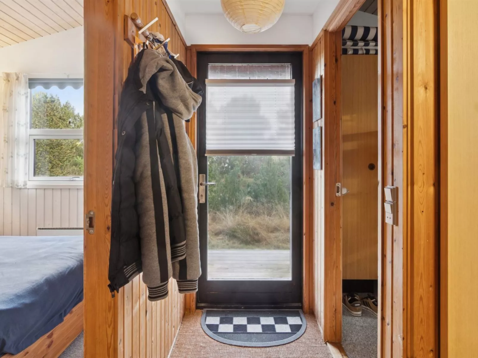 "Sarita" - 200m from the sea - Binnen