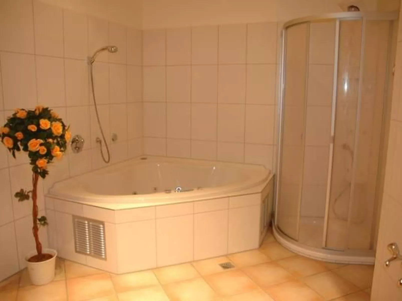 Wellnesshaus Seeperle - All Inklusive - Image-tags.info