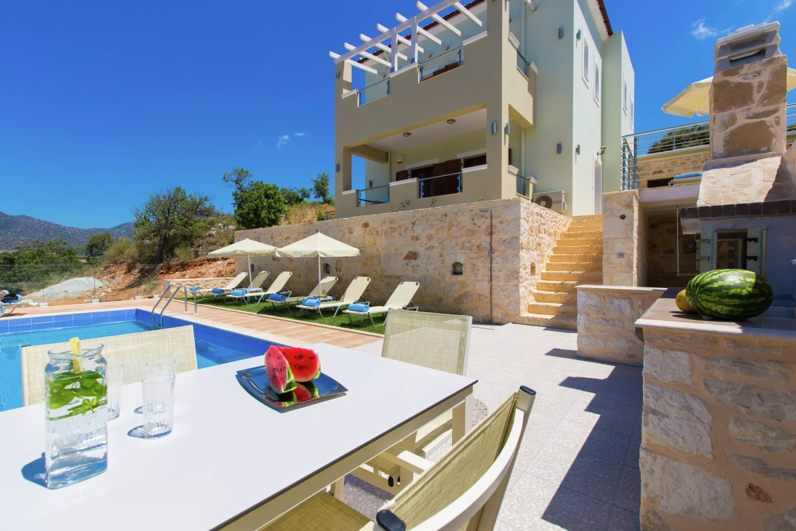 Petro Kampos Villa's-Buitenkant zomer