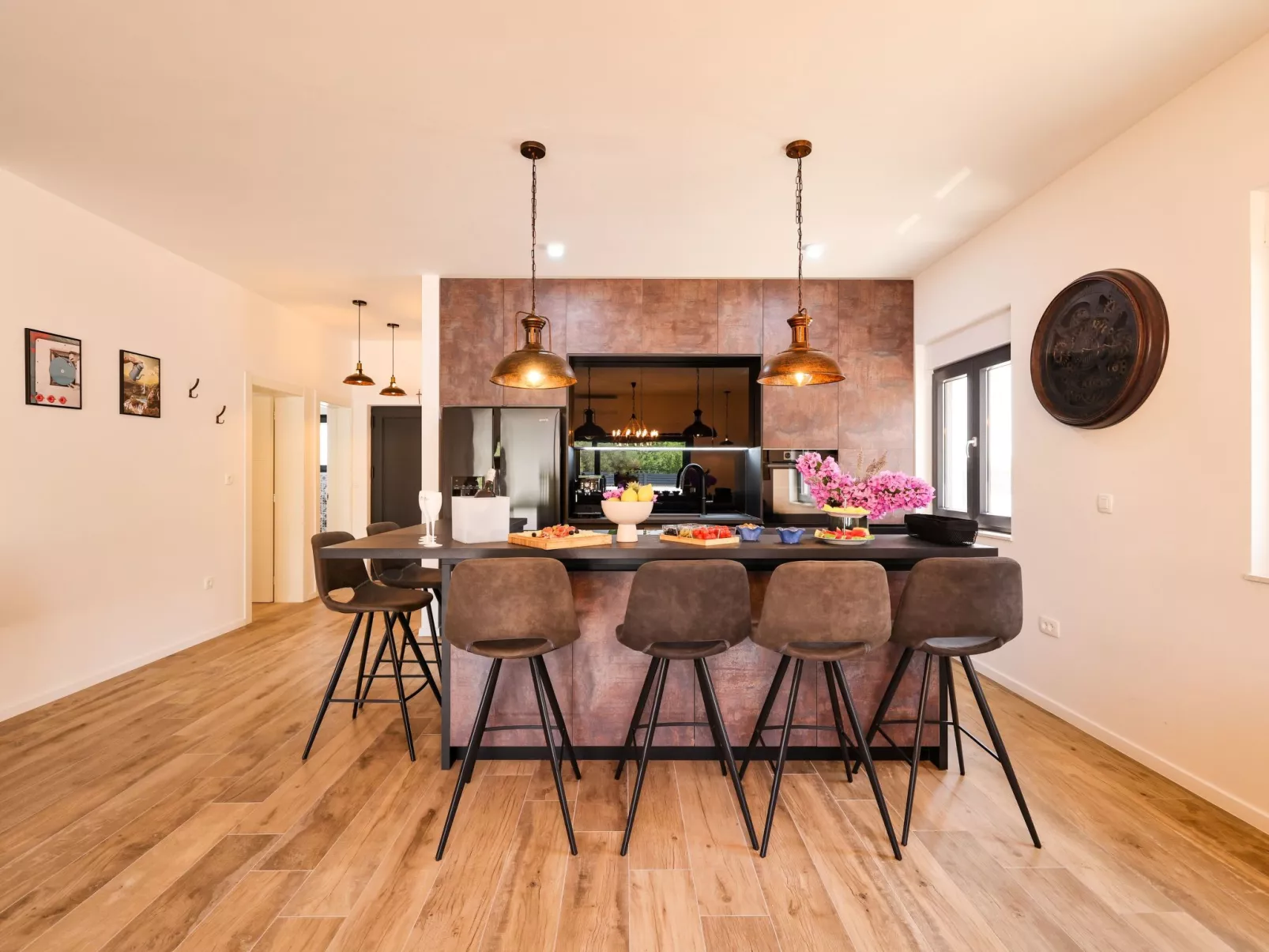 Villain Turanj - Image-tags.info