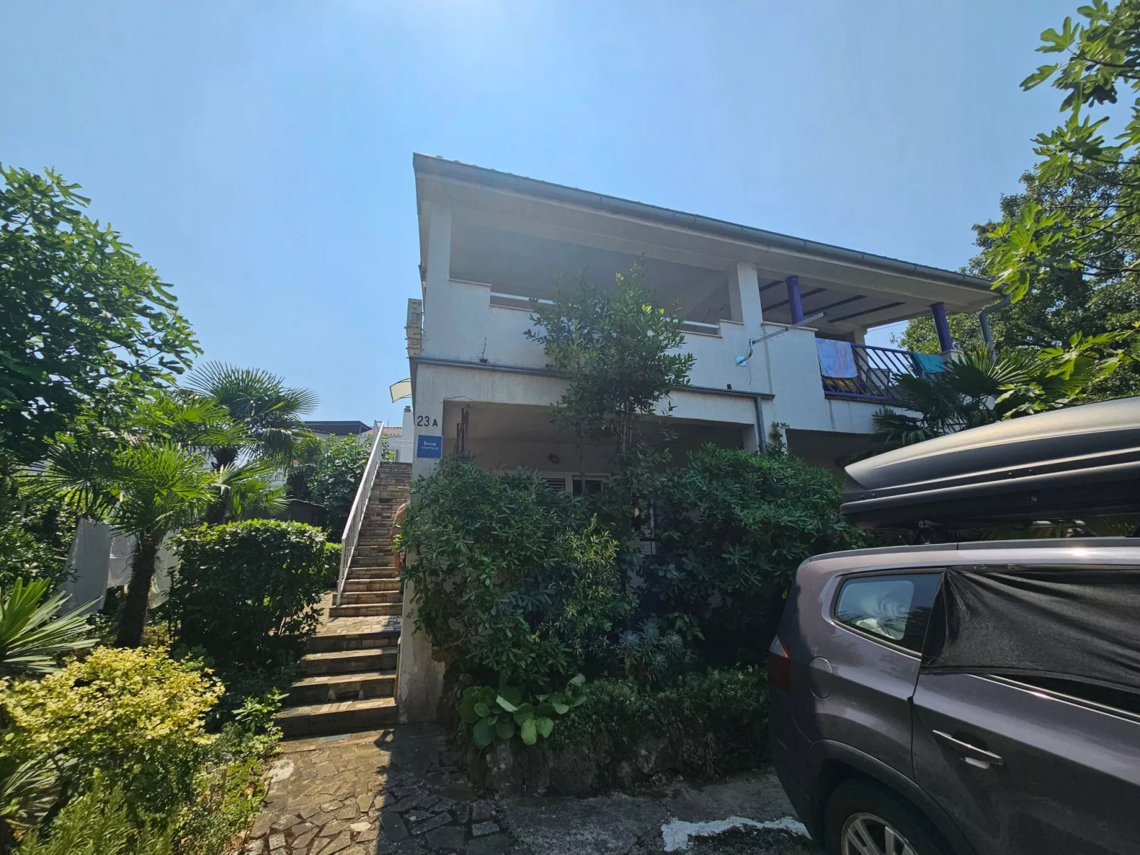 "Buza" mit eigenem Balkon - Image-tags.info