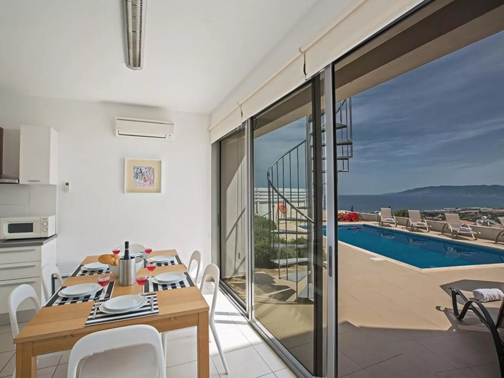 Latchi Ferienvilla EV20 - Image-tags.info