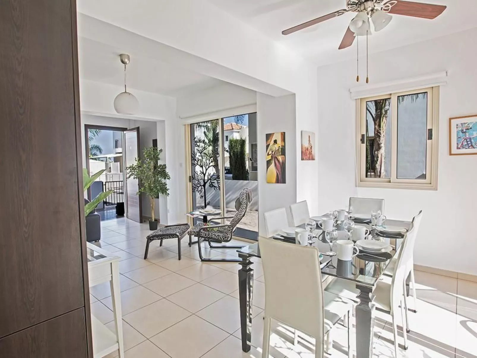 Ferienvilla PV17 mit Sonnenterrasse und Pool - Image-tags.info