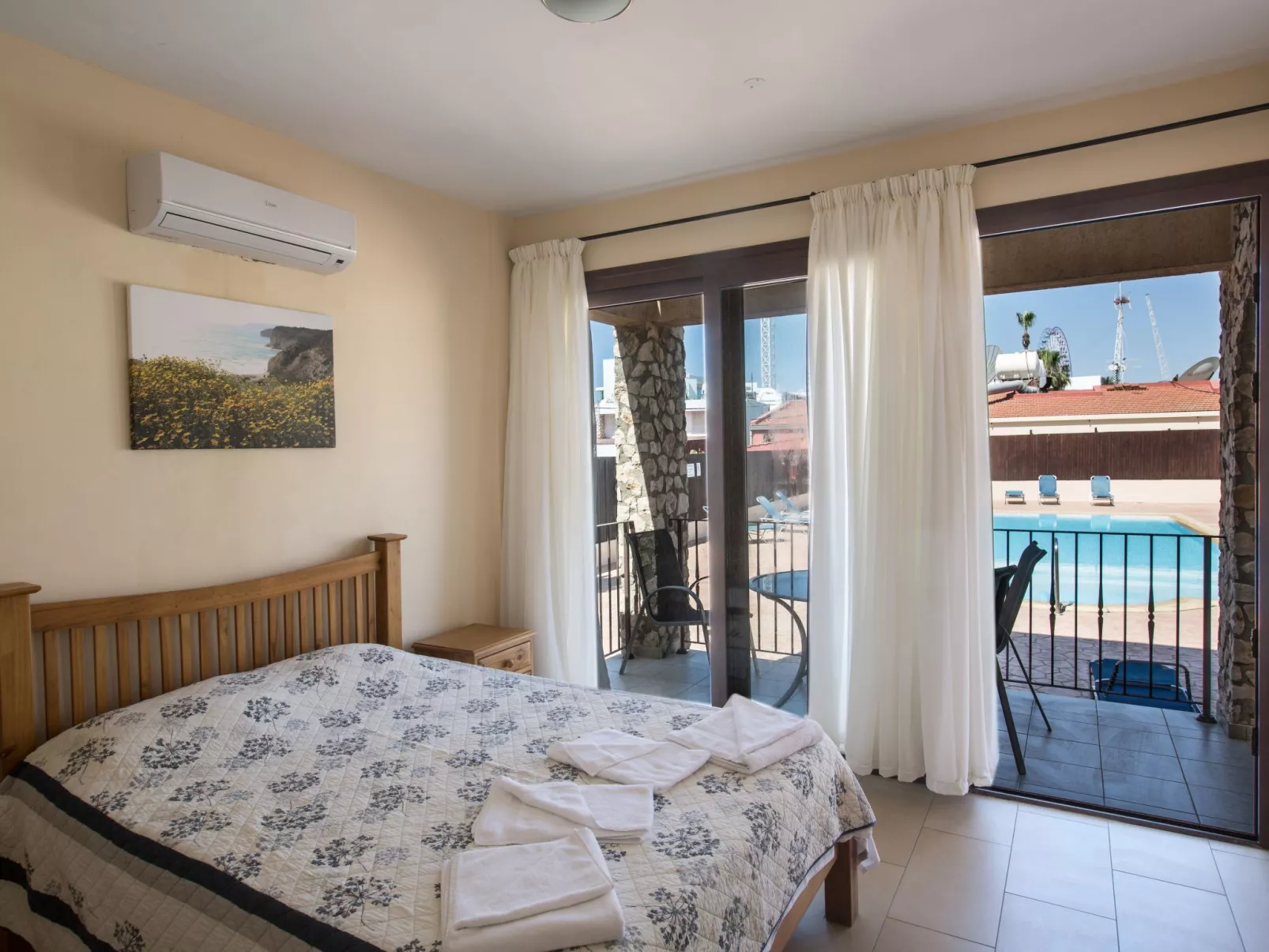 Geräumige Wohnung mit Gemeinschaftspool - Image-tags.info