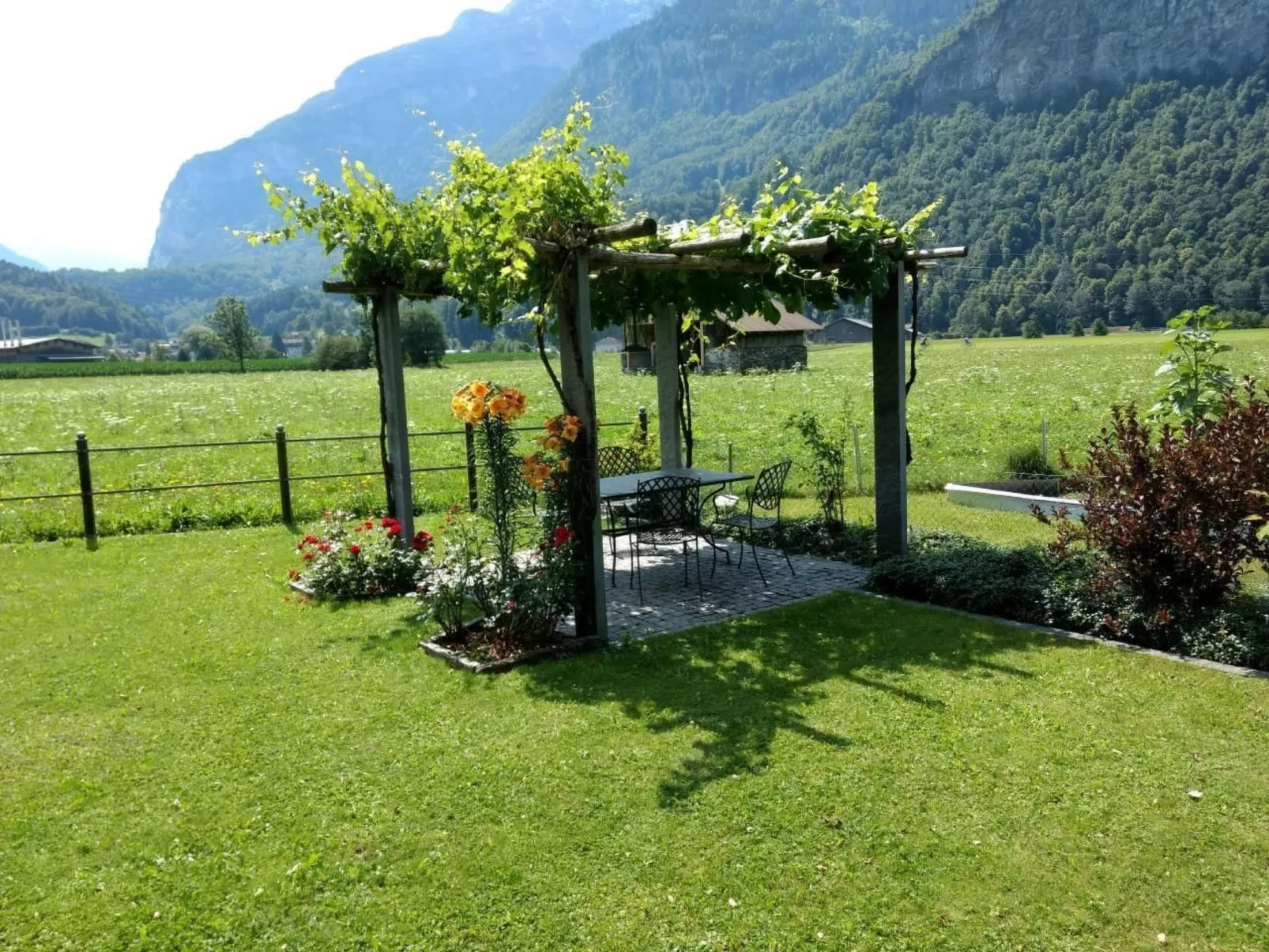 Mountain-Panorama EG 2-Bettwohnung - Buiten