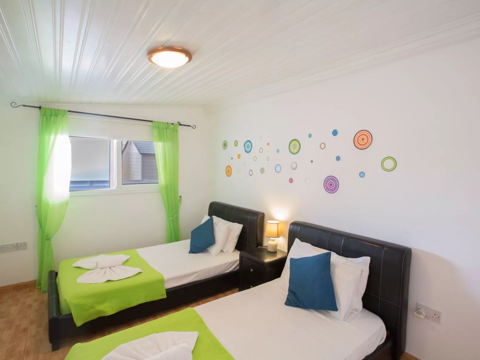 Geräumige Villa mit 3 Schlafzimmern und Pool in Protaras - Binnen