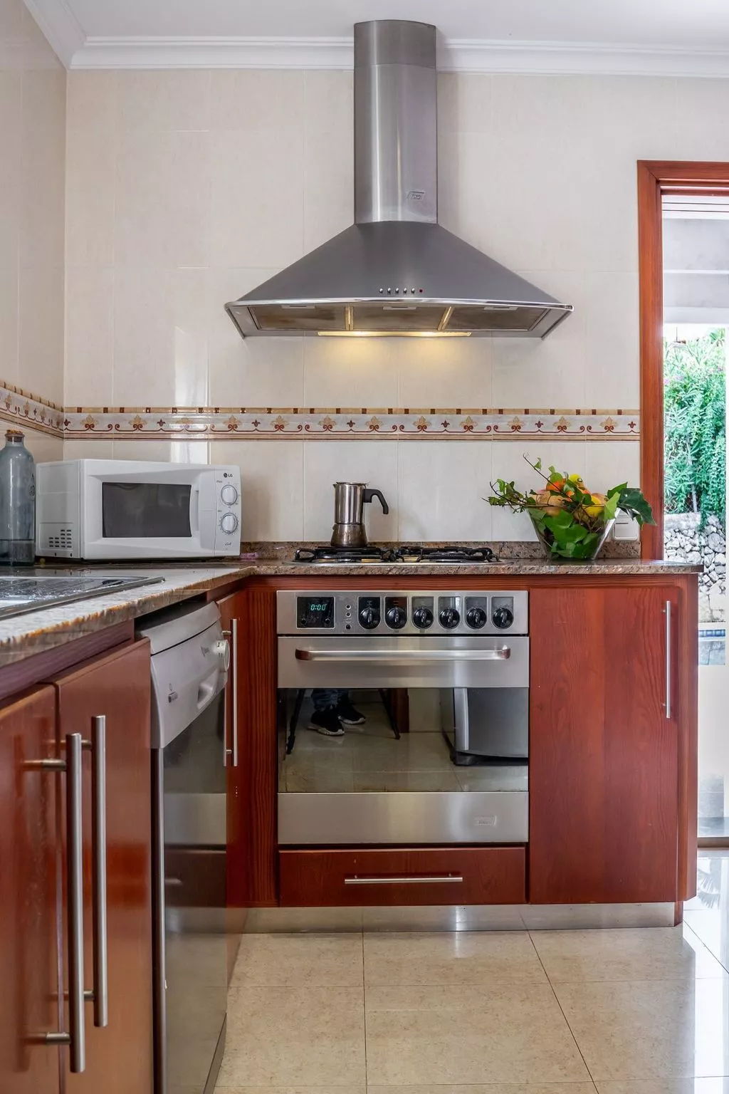 Exklusive Villa mit Meerblick und privatem Pool - Image-tags.info